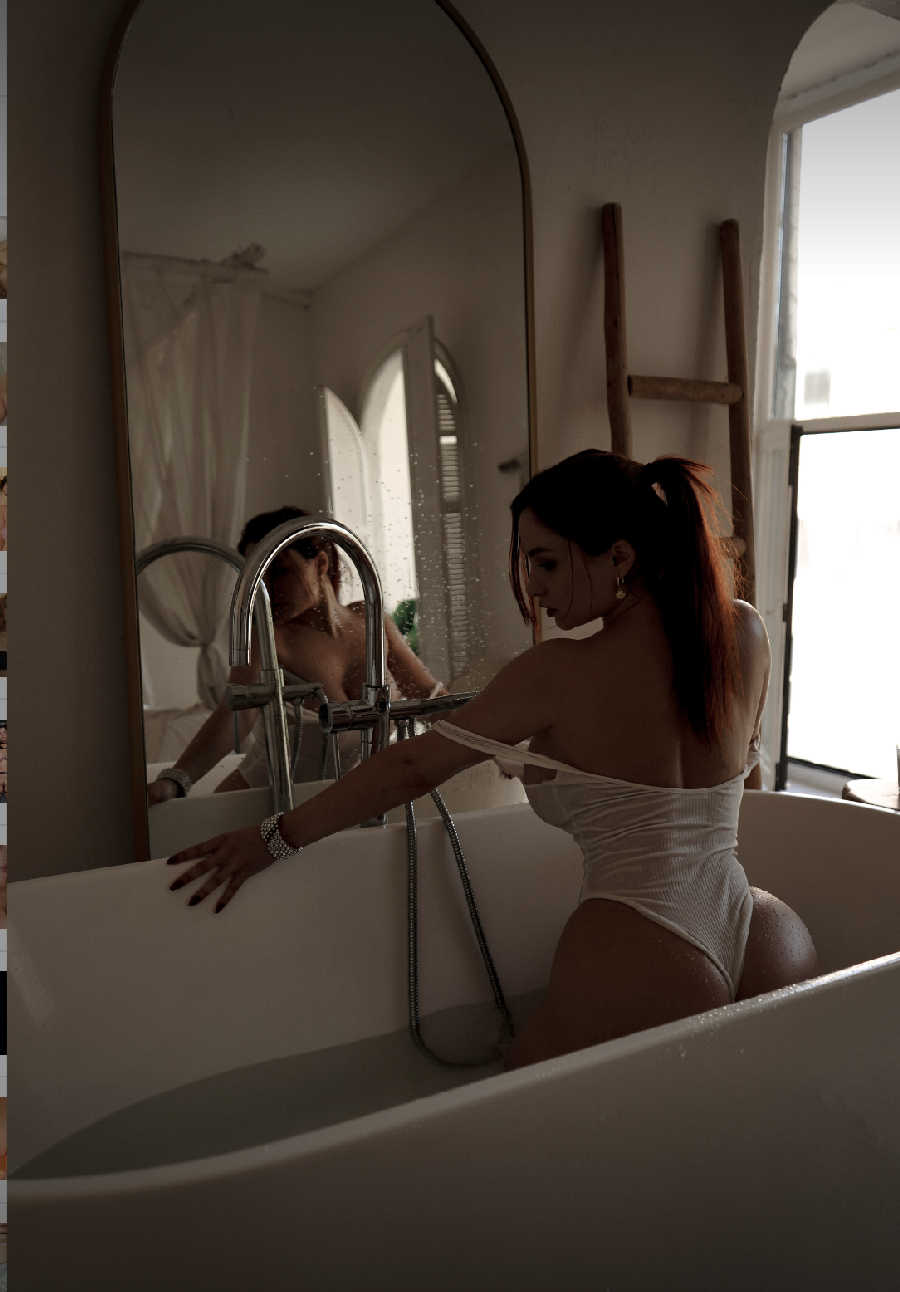 A playful frame from Miranda Faith nude — online in Zhangjiagang