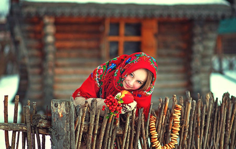 Sexy girl Women in Slavic costumes in Zhangjiagang