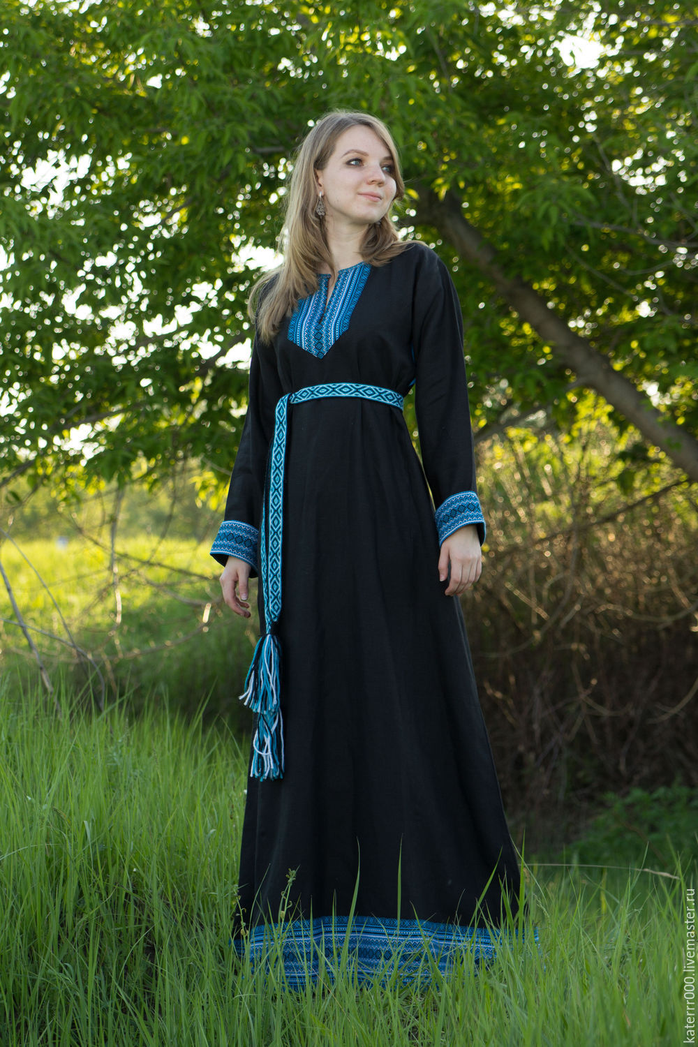Women in Slavic costumes in Zhangjiagang