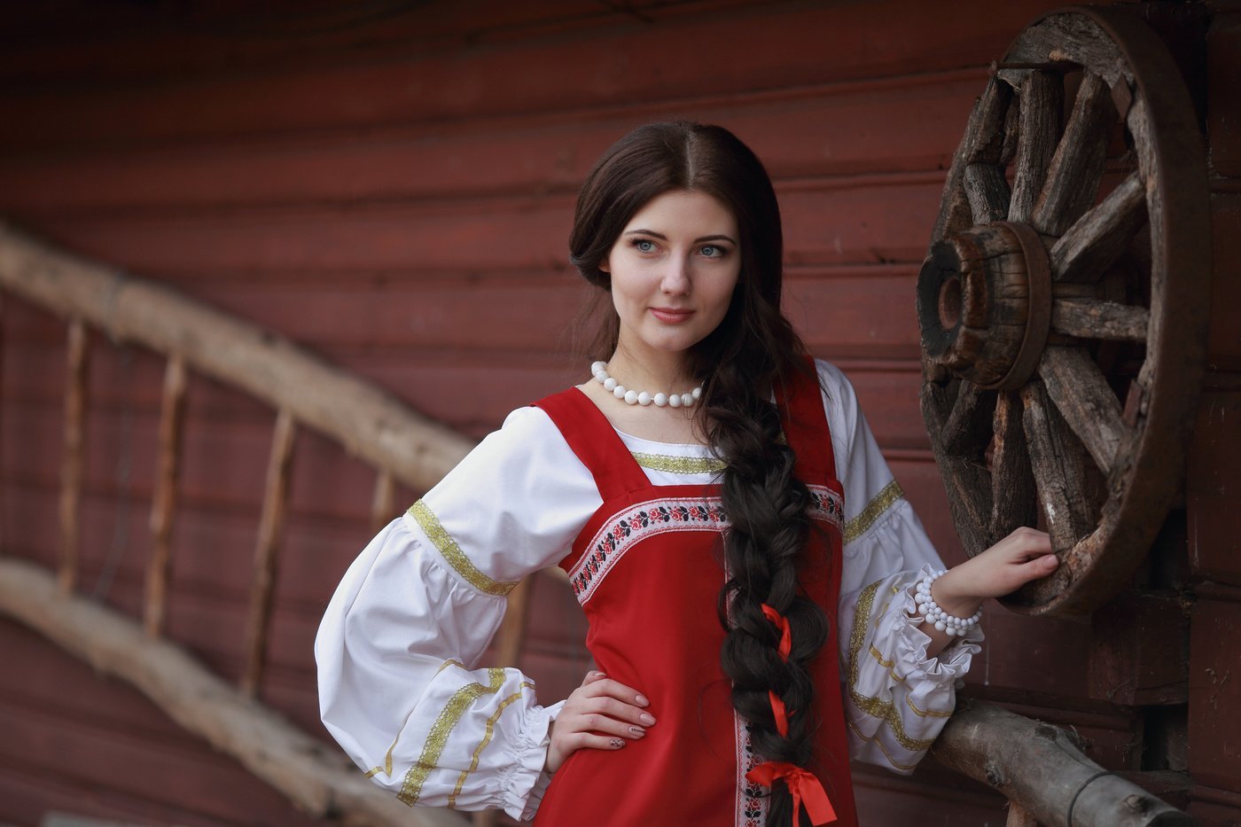 Girls in Slavic costumes in Zhangjiagang