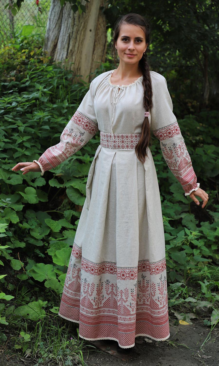 Girls in Slavic costumes in Zhangjiagang